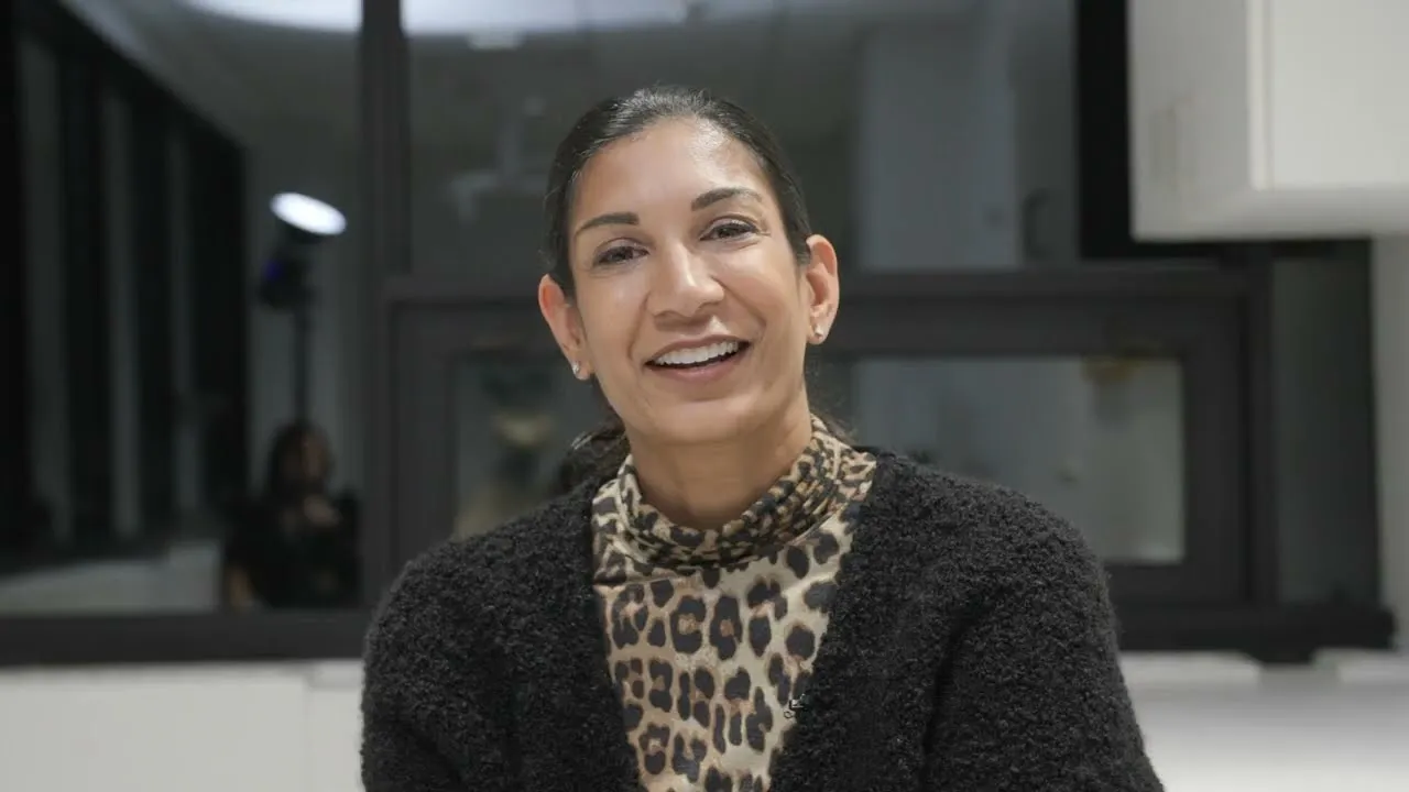 Testimonial of Dr Minerva Patel for Facial and Oral Surgery Specialists video thumbnail